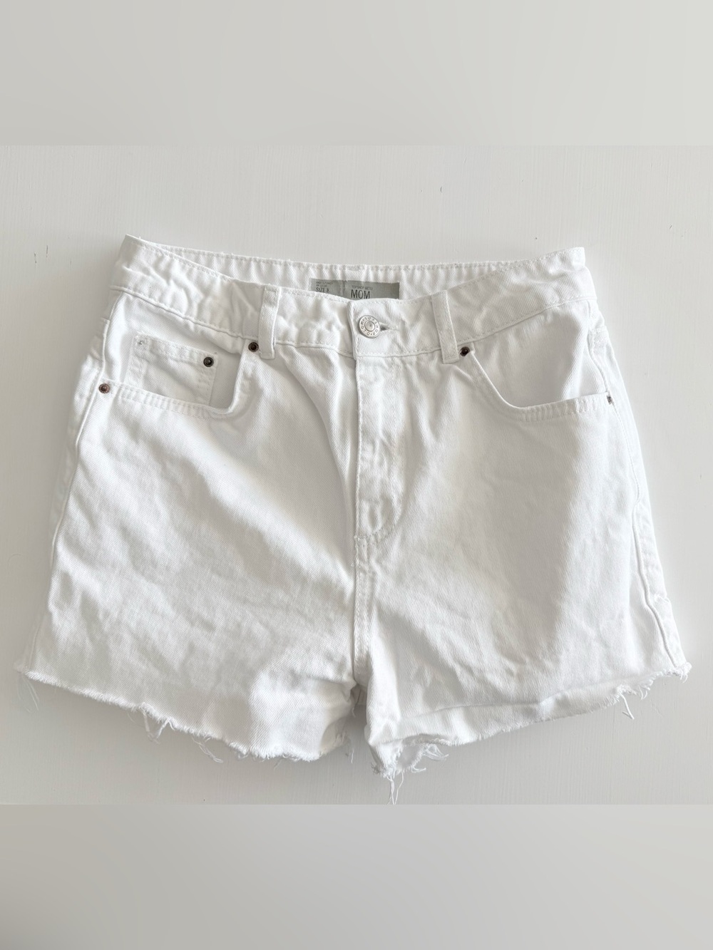 Topshop Moto Mom jean shorts White Denim High Rise Size 4